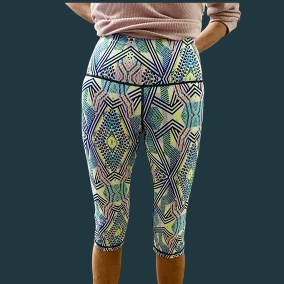 VSX Pants - Victoria’s Secret Sport, Cropped Neon Geometric Design Tights